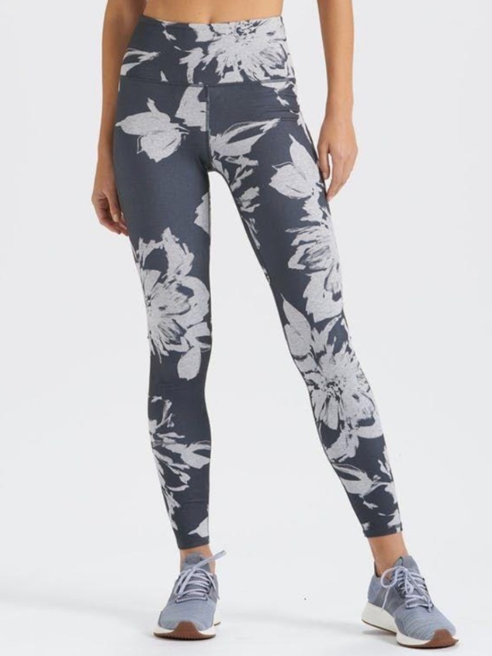 VUORI Clean Elevation Leggings Charcoal Big Flower Size XS Estimated